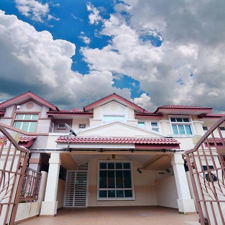 Singstay Guesthouse Mersing Extérieur photo